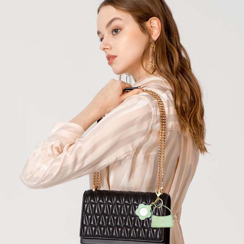 πβ¨ Mini-tas sleutelhanger β Stijlvolle en functionele beauty-buddy voor onderweg