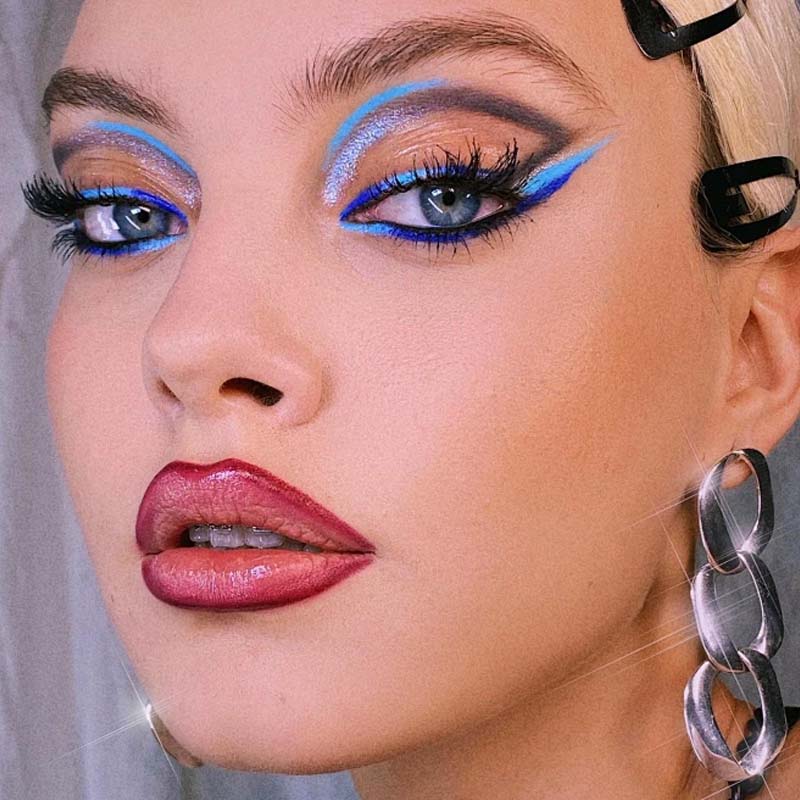 🔥Koop 1, krijg 1 gratis🌈Gekleurde eyelinerpen – Ultrafijne punt voor levendige, langdurige ooglooks