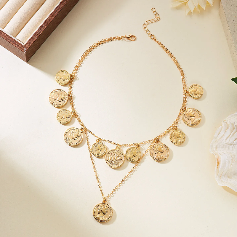 🔥 Laatste dag! 49% korting - 📿 Meerlaagse parel- en gouden muntketting