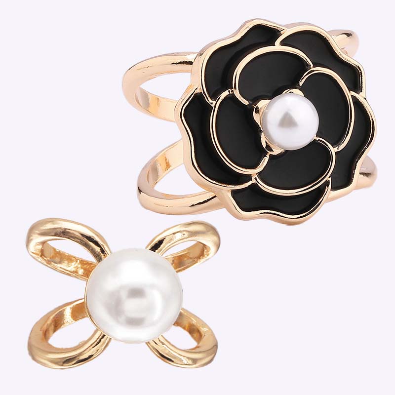 ❤️ ✨Koop 1 en krijg 1 gratis🔥Elegante dames sjaal met parel- en bloemenmotief en ringcli