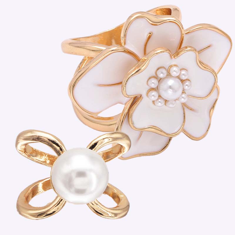 ❤️ ✨Koop 1 en krijg 1 gratis🔥Elegante dames sjaal met parel- en bloemenmotief en ringcli