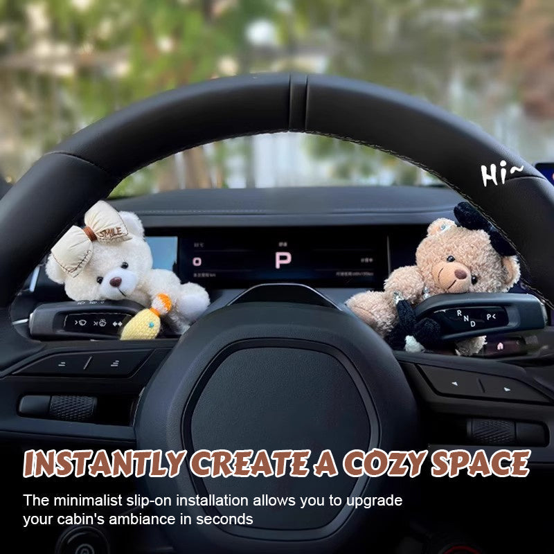 De knuffelbare reisgenoot 🧸 — Verrijk het interieur van je auto met pure tederheid