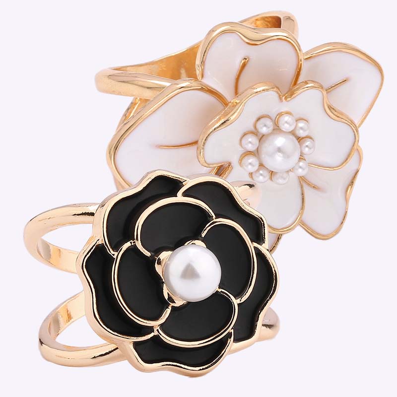 ❤️ ✨Koop 1 en krijg 1 gratis🔥Elegante dames sjaal met parel- en bloemenmotief en ringcli
