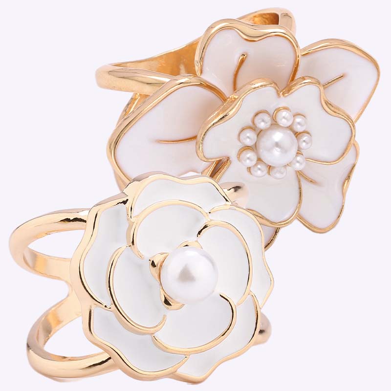 ❤️ ✨Koop 1 en krijg 1 gratis🔥Elegante dames sjaal met parel- en bloemenmotief en ringcli