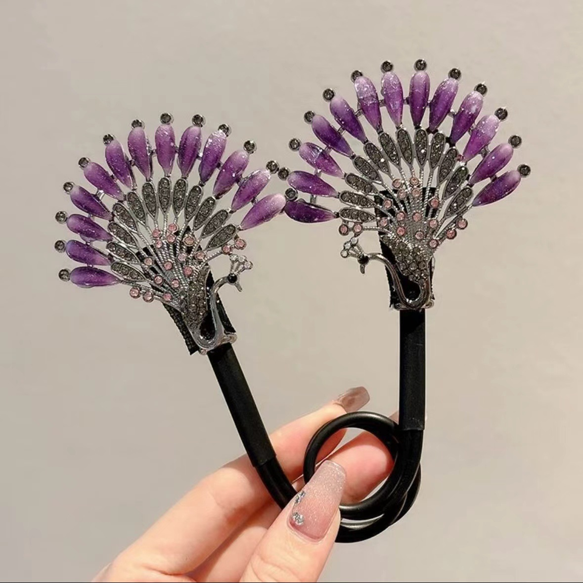 🎁Haarstylingtool, zacht voor het haar, hoogwaardige, elegante en verfijnde haarclip