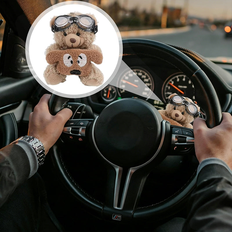 De knuffelbare reisgenoot 🧸 — Verrijk het interieur van je auto met pure tederheid